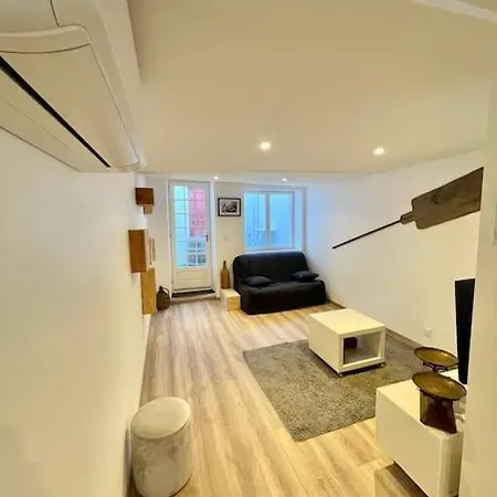 * Maison Chez J&j - Cite Medievale * בית נופש קרקסון